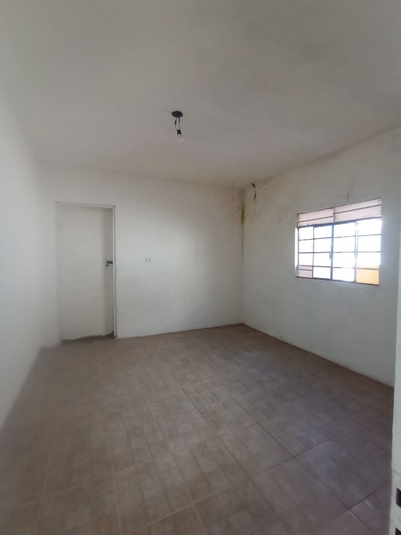 Alugar Comercial / Sal&atilde;o em Santo Andr&eacute; R$ 1.800,00 - Foto 5