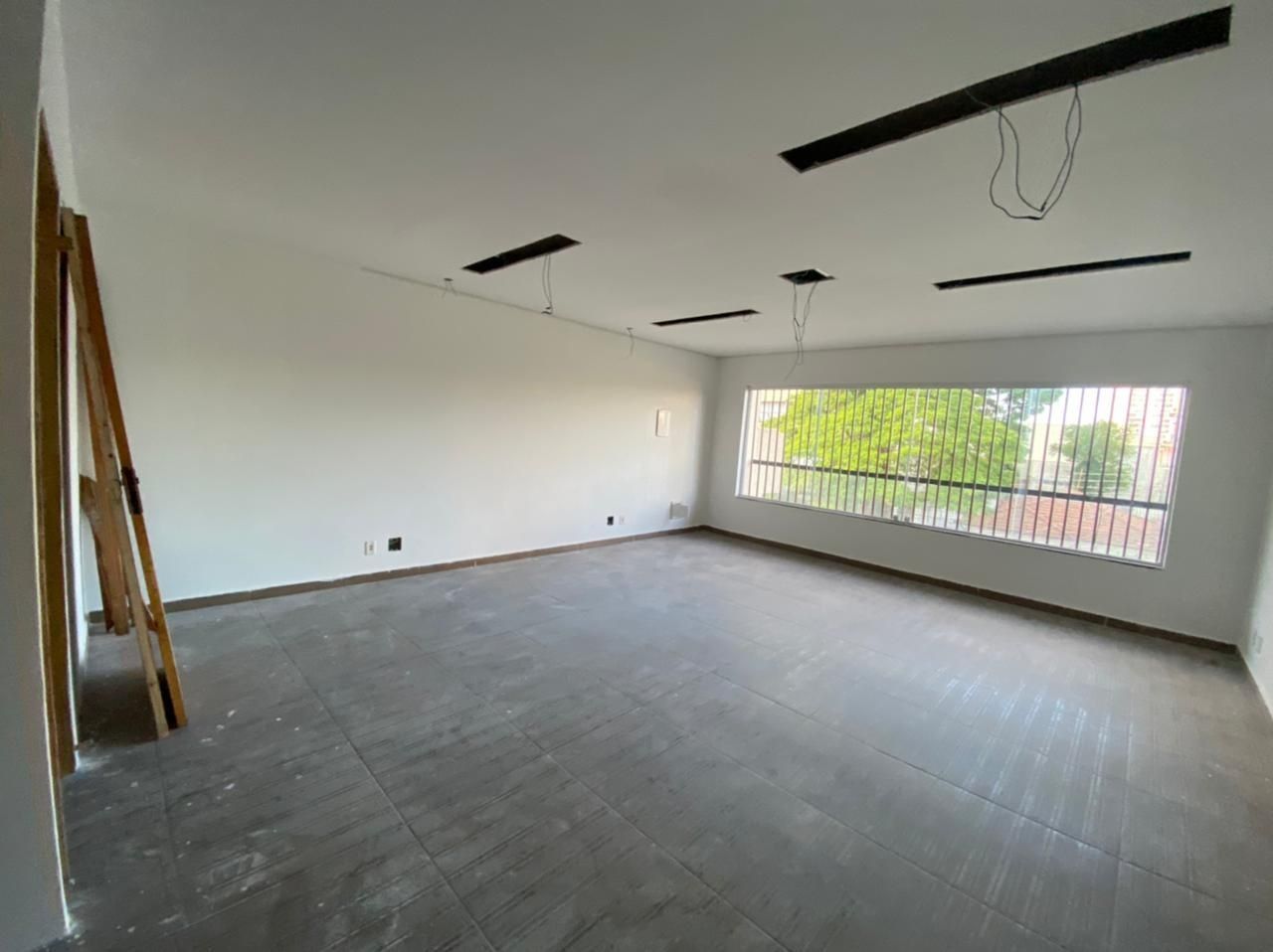 Alugar Comercial / Sala em Santo Andr&eacute; R$ 2.000,00 - Foto 1