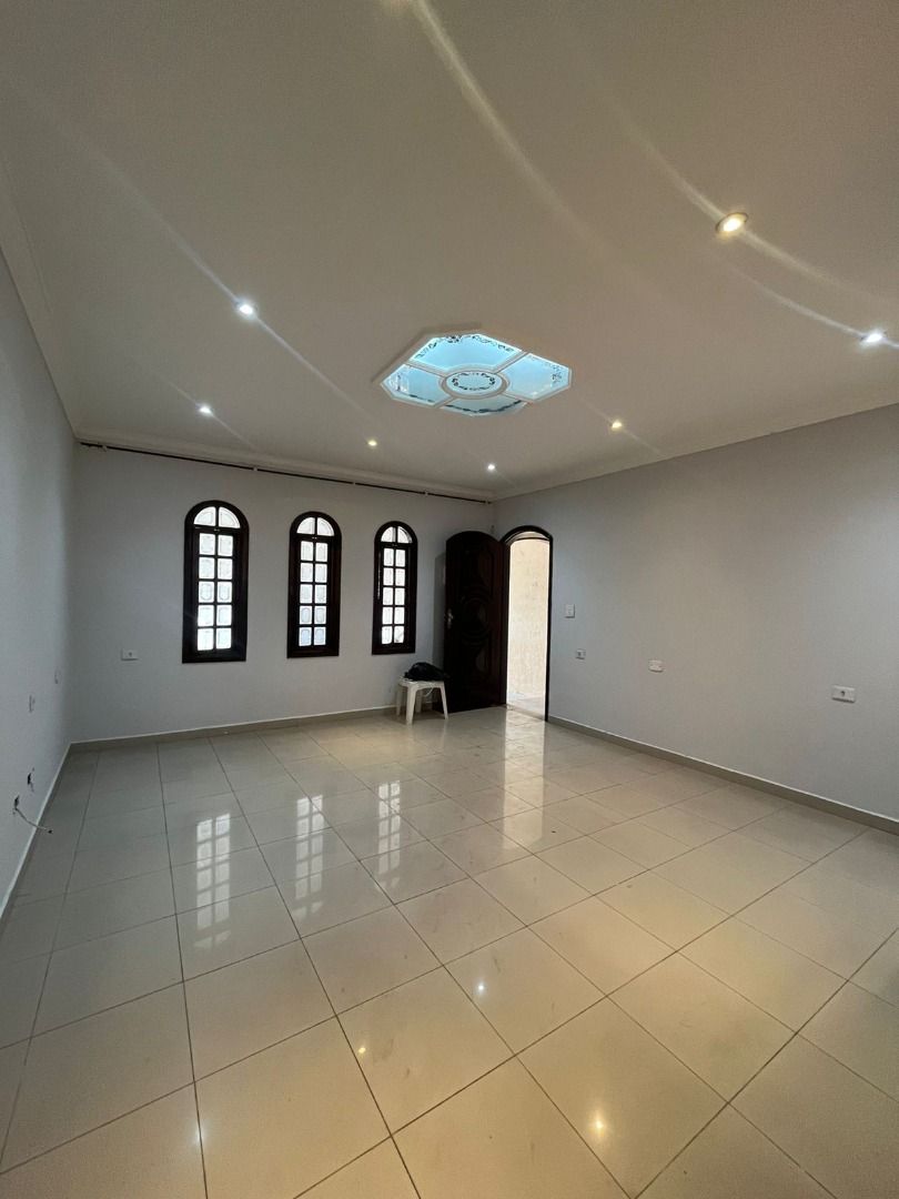 Alugar Casa / Sobrado em Santo Andr&eacute; R$ 3.600,00 - Foto 1
