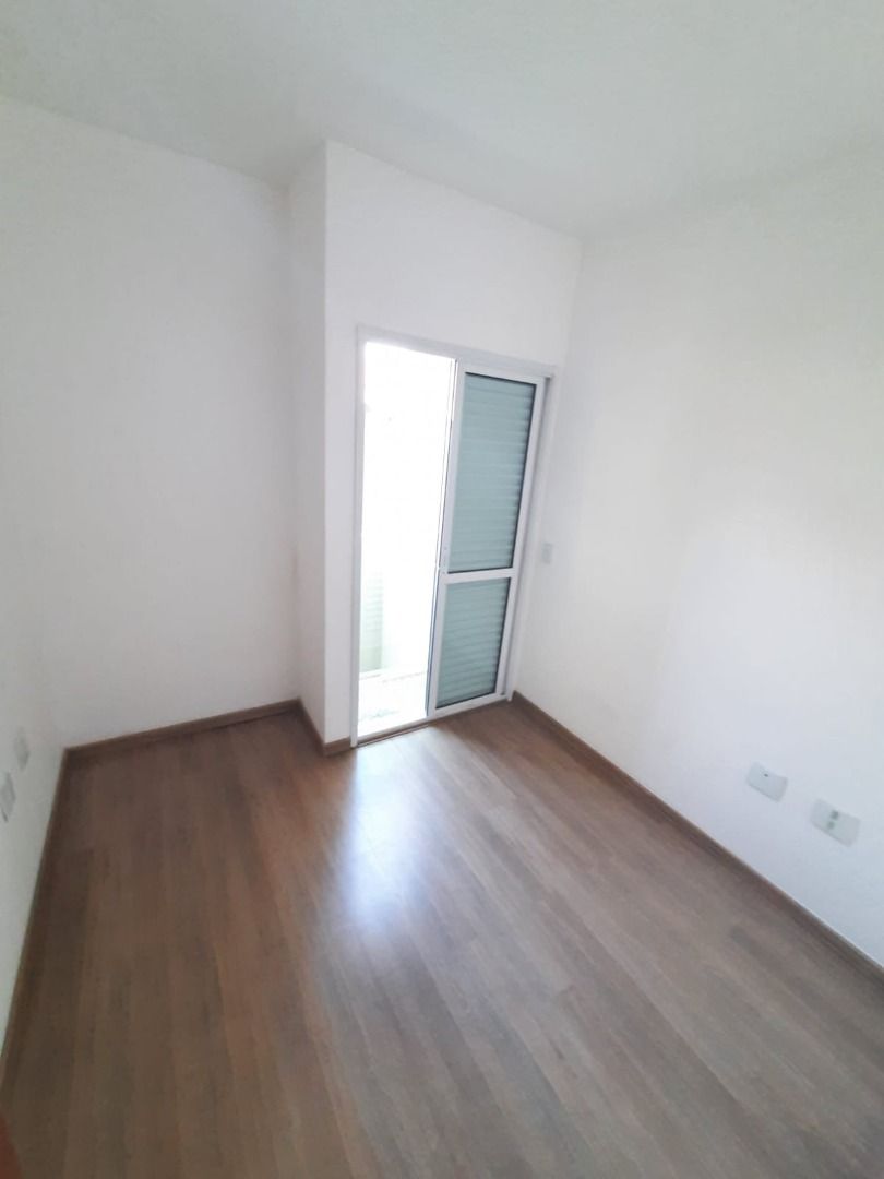 Alugar Apartamento / Apartamento sem condom&iacute;nio em Santo Andr&eacute; R$ 1.250,00 - Foto 11