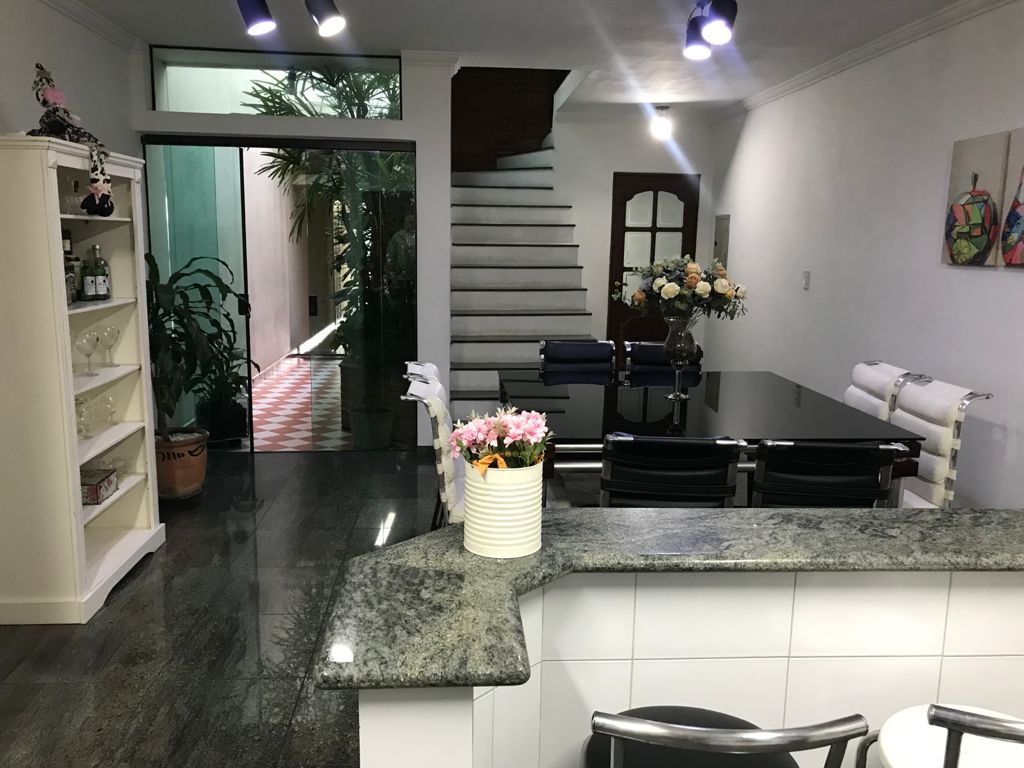 Alugar Casa / Sobrado em Santo Andr&eacute; R$ 7.800,00 - Foto 1