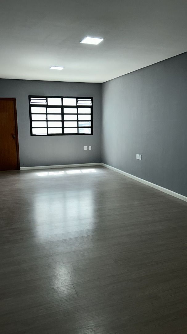 Alugar Comercial / Sala em Santo Andr&eacute; R$ 1.500,00 - Foto 3