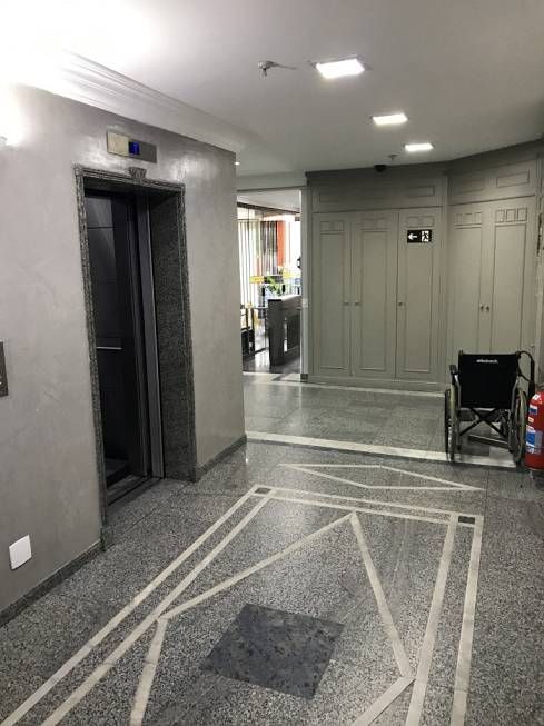 Alugar Comercial / Sala em Santo Andr&eacute; R$ 1.300,00 - Foto 10