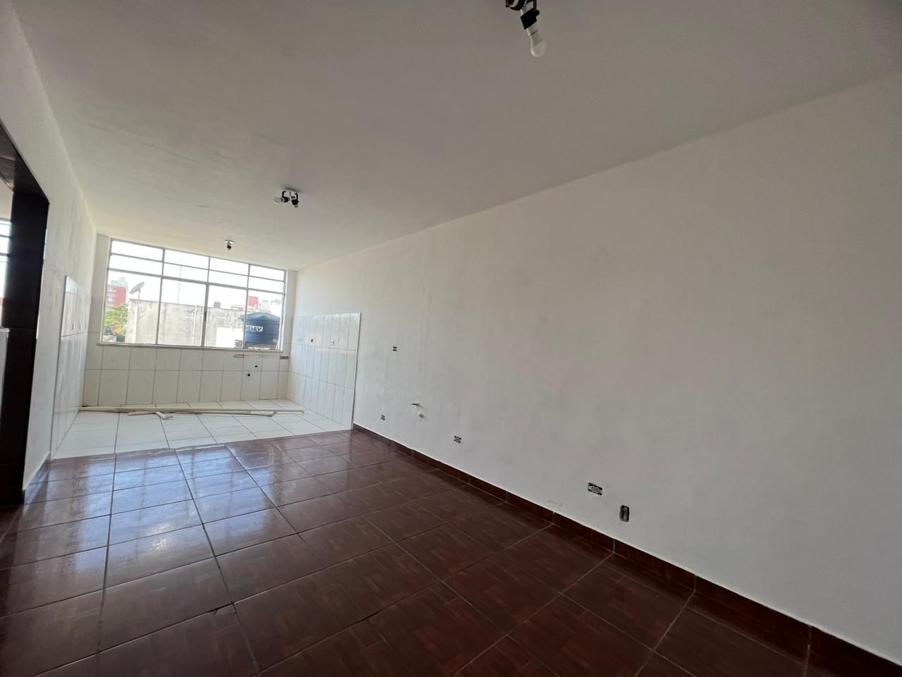 Alugar Comercial / Sala em Santo Andr&eacute; R$ 1.500,00 - Foto 3
