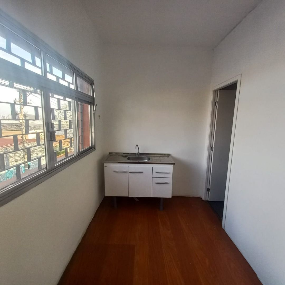 Alugar Comercial / Sala em Santo Andr&eacute; R$ 2.500,00 - Foto 8