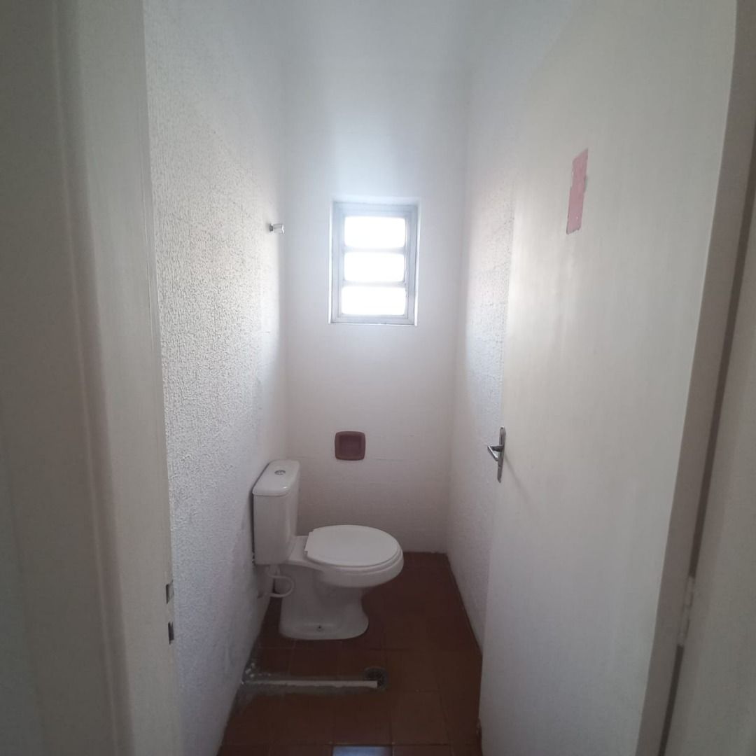 Alugar Comercial / Sala em Santo Andr&eacute; R$ 2.500,00 - Foto 14