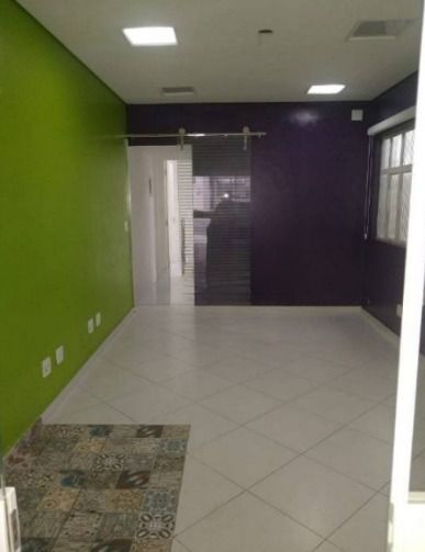 Alugar Comercial / Sala em Santo Andr&eacute; R$ 4.000,00 - Foto 2
