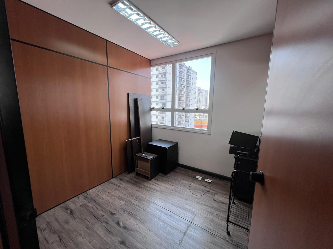 Alugar Comercial / Sala em Santo Andr&eacute; R$ 3.500,00 - Foto 4