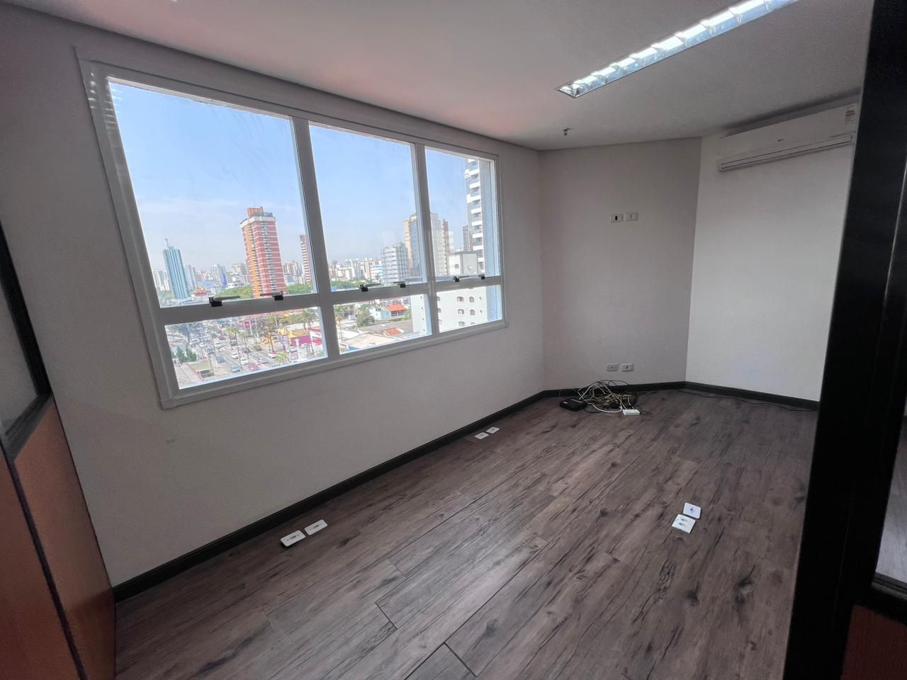 Alugar Comercial / Sala em Santo Andr&eacute; R$ 3.500,00 - Foto 3