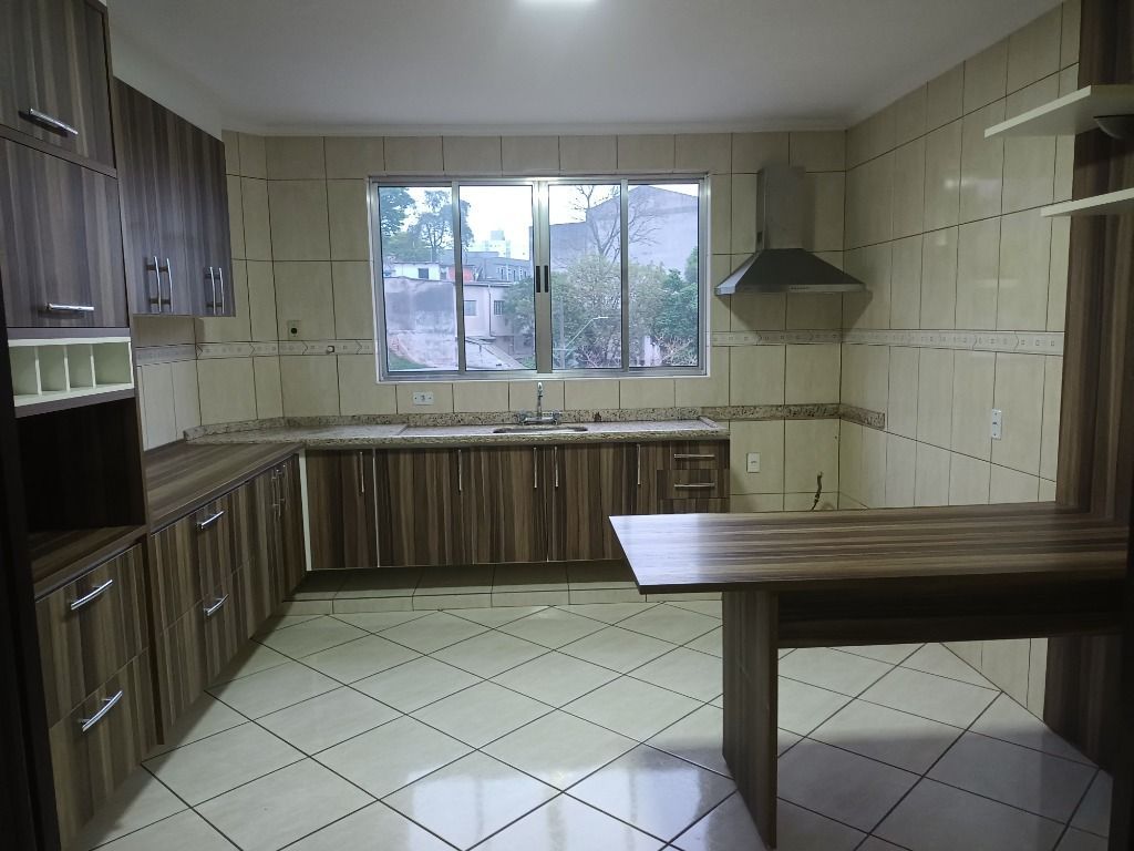Alugar Casa / Sobrado em Santo Andr&eacute; R$ 3.500,00 - Foto 2