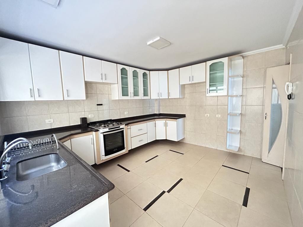 Alugar Casa / Sobrado em Santo Andr&eacute; R$ 8.500,00 - Foto 12