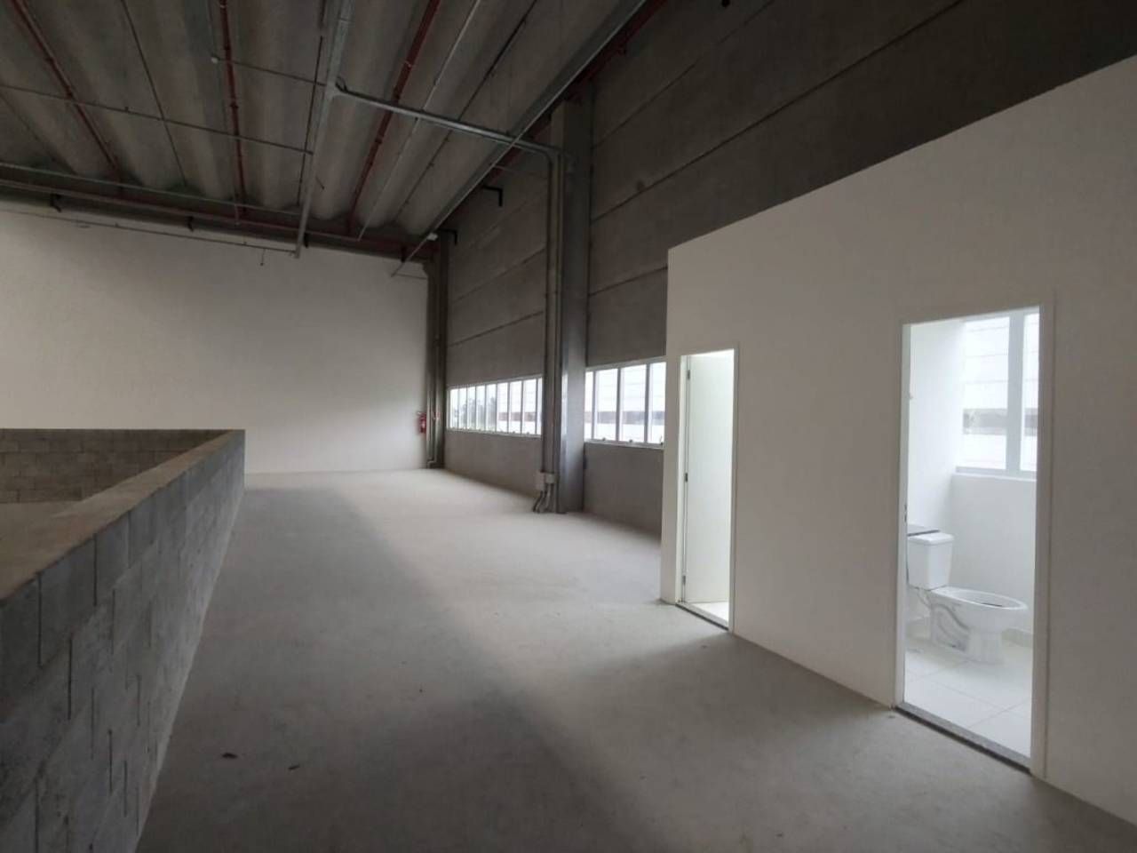 Alugar Comercial / Galp&atilde;o em Santo Andr&eacute; R$ 41.690,00 - Foto 13