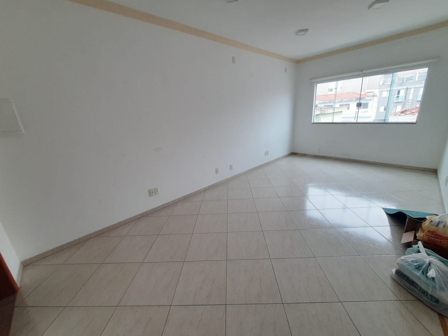 Alugar Comercial / Sala em Santo Andr&eacute; R$ 1.150,00 - Foto 3