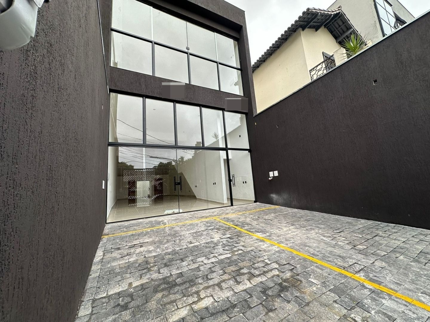 Alugar Comercial / Sal&atilde;o em Santo Andr&eacute; R$ 18.000,00 - Foto 1