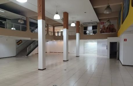 Alugar Comercial / Sal&atilde;o em Santo Andr&eacute; R$ 70.000,00 - Foto 7