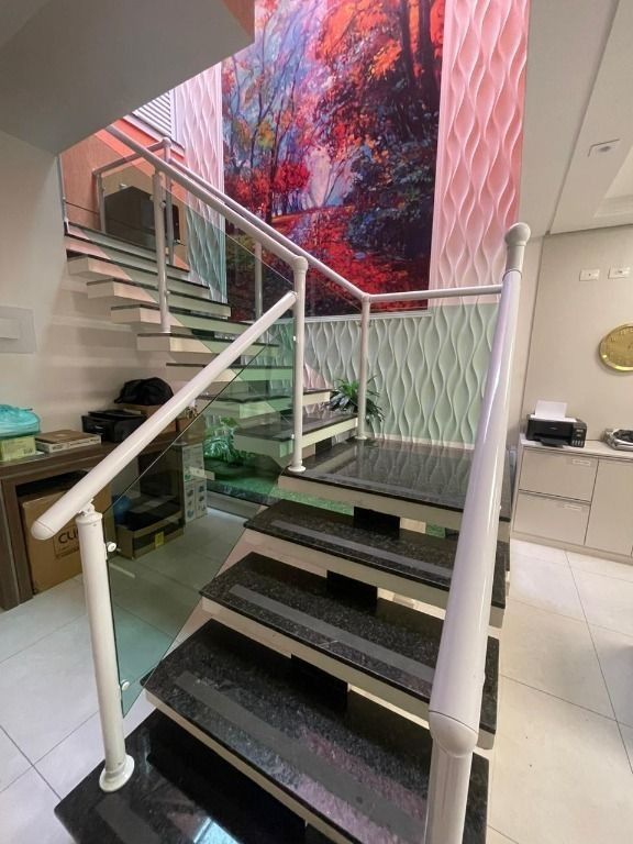 Alugar Casa / Sobrado em Santo Andr&eacute; R$ 6.000,00 - Foto 4