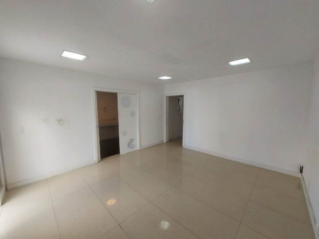 Alugar Casa / Casa em Santo Andr&eacute; R$ 5.500,00 - Foto 6