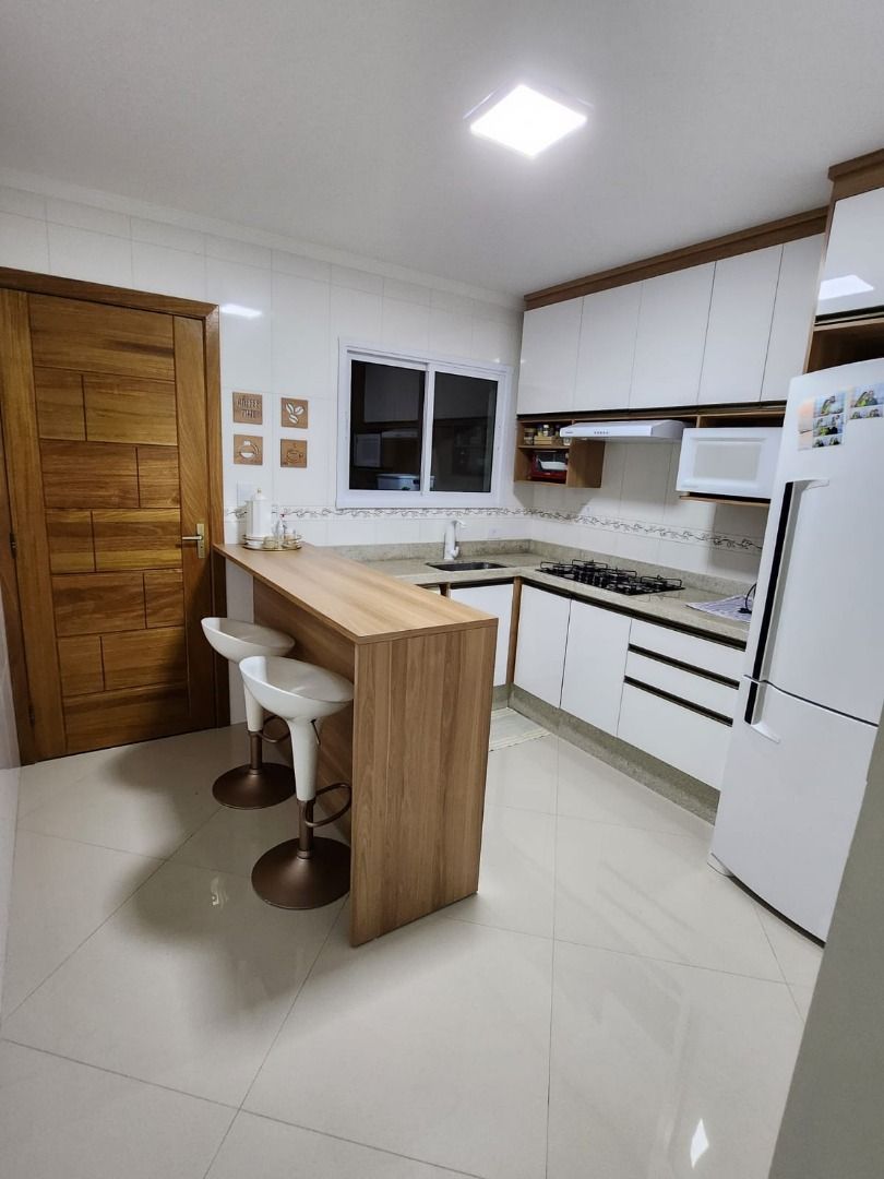 Alugar Casa / Sobrado em Santo Andr&eacute; R$ 4.150,00 - Foto 4
