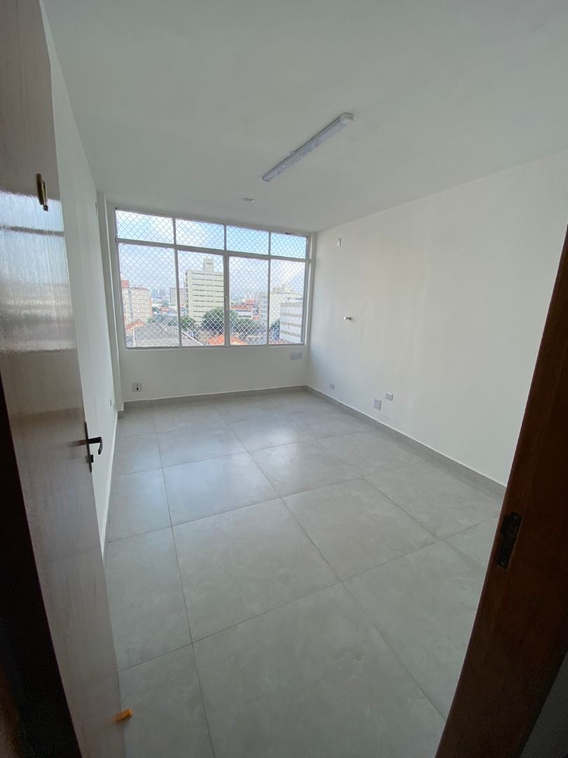 Alugar Comercial / Sala em Santo Andr&eacute; R$ 1.150,00 - Foto 4