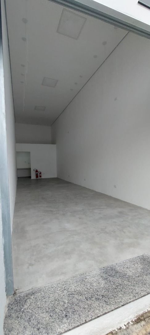 Alugar Comercial / Sal&atilde;o em Santo Andr&eacute; R$ 3.800,00 - Foto 4