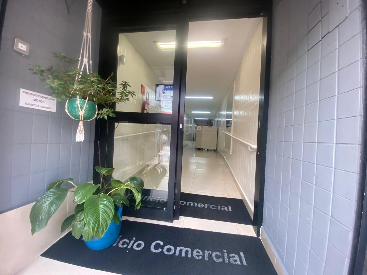 Alugar Comercial / Sala em Santo Andr&eacute; R$ 3.500,00 - Foto 24