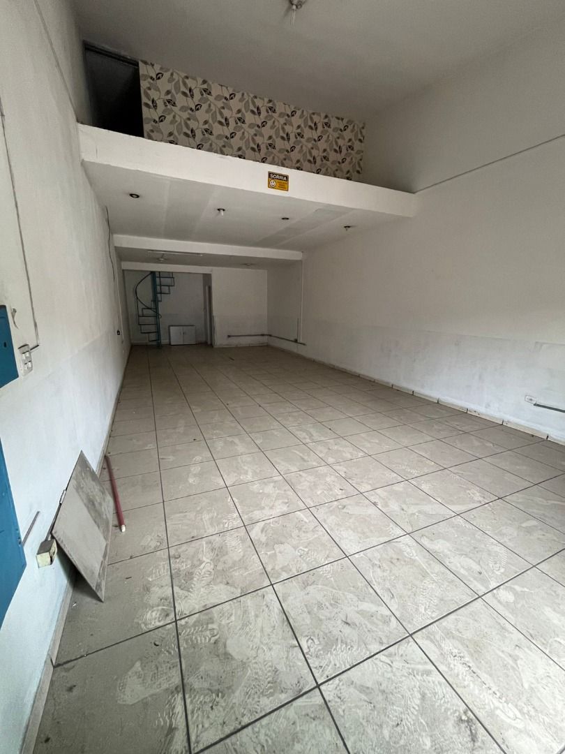 Alugar Comercial / Sal&atilde;o em Santo Andr&eacute; R$ 3.850,00 - Foto 1