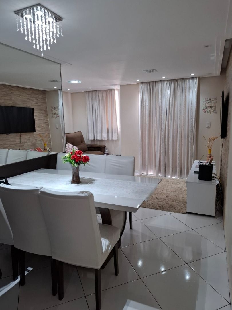 Comprar Apartamento / Apartamento em S&atilde;o Paulo R$ 380.000,00 - Foto 3