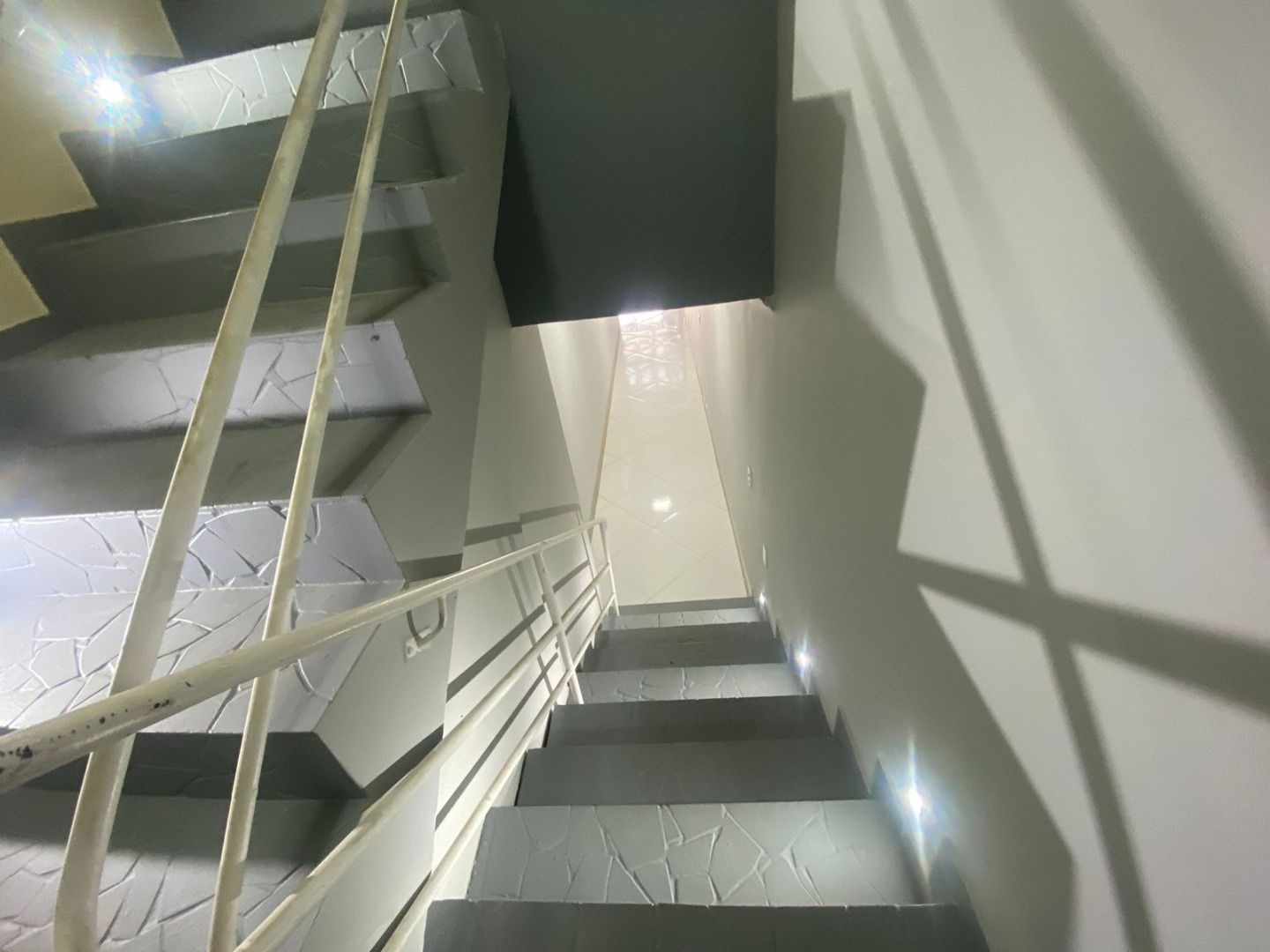 Alugar Comercial / Sala em Santo Andr&eacute; R$ 1.300,00 - Foto 11