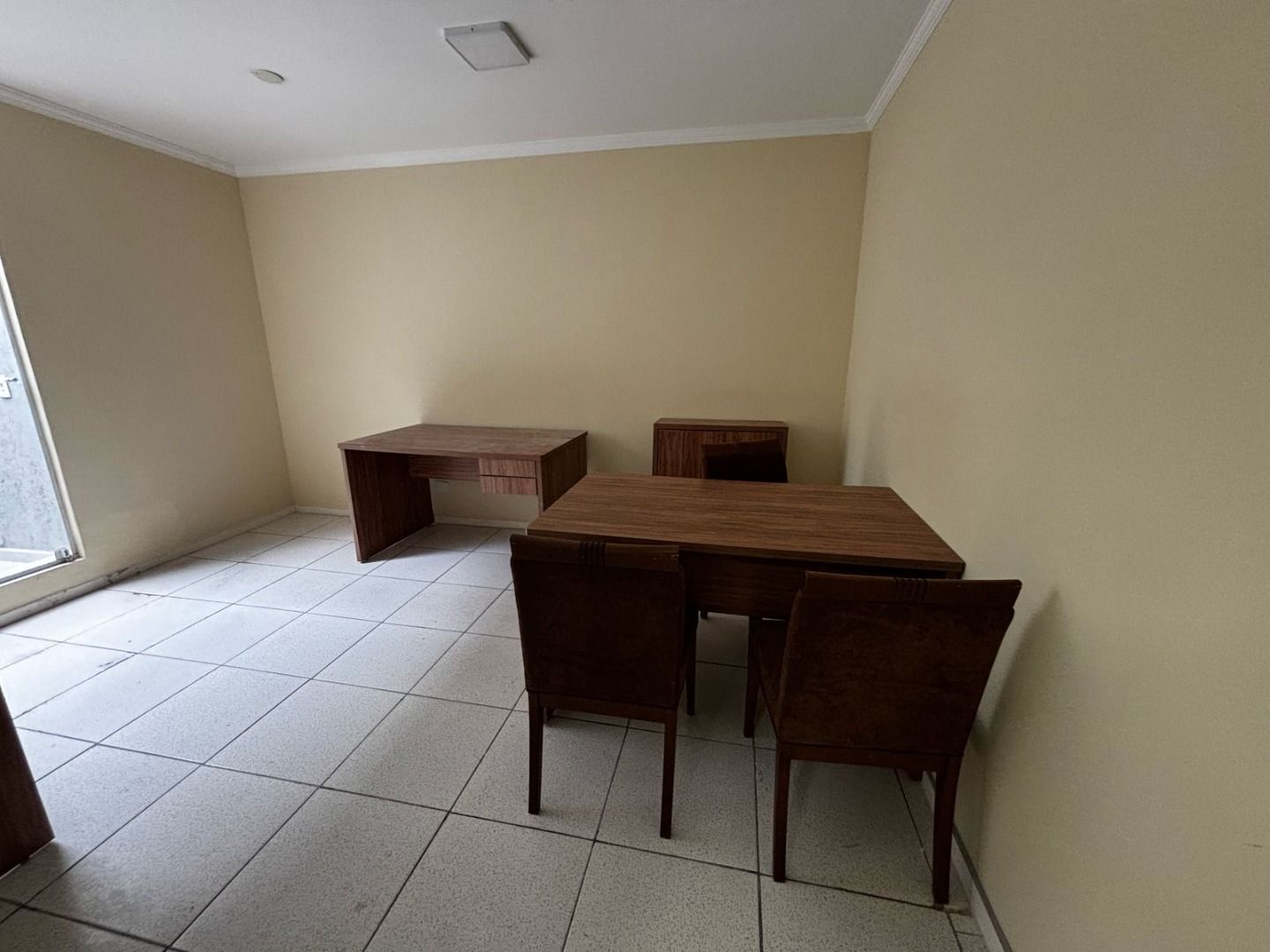 Alugar Comercial / Sala em Santo Andr&eacute; R$ 1.800,00 - Foto 5