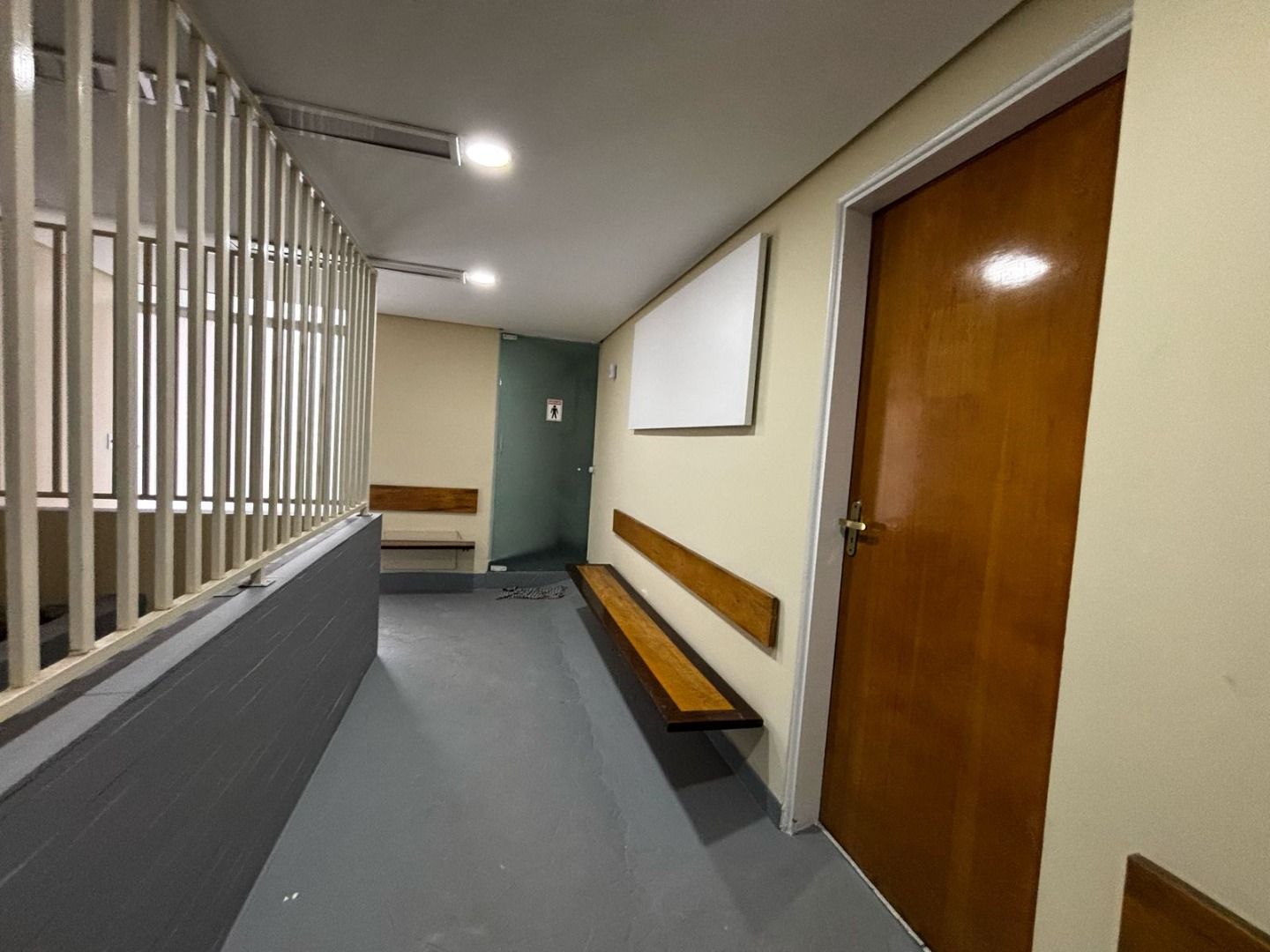 Alugar Comercial / Sala em Santo Andr&eacute; R$ 1.800,00 - Foto 3