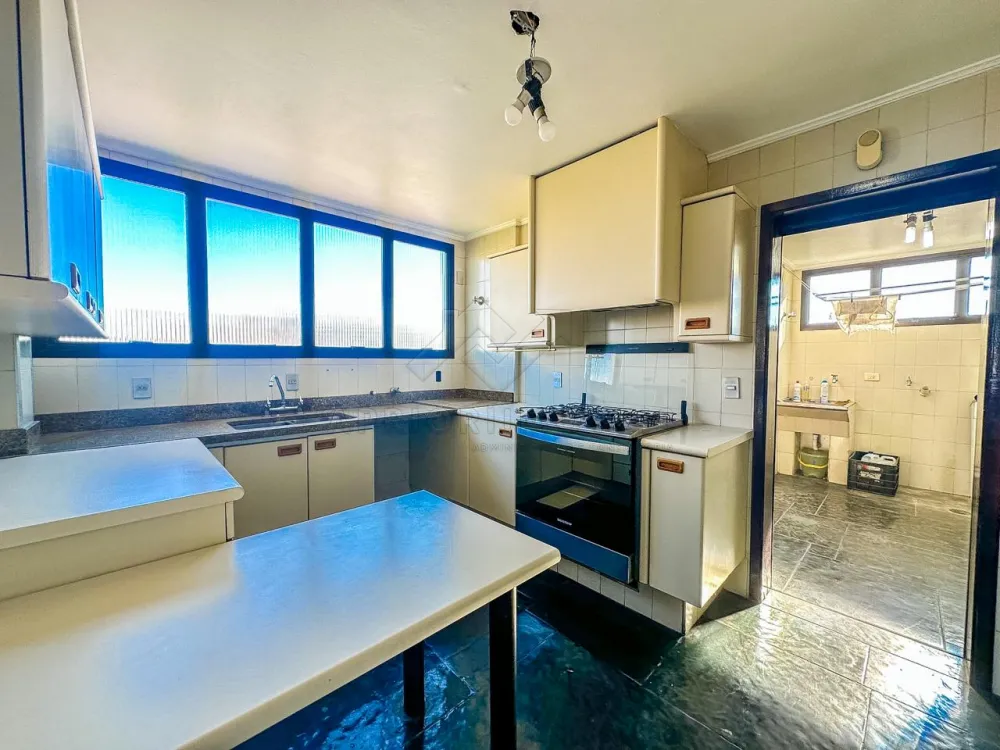 Alugar Apartamento / Apartamento em Santo Andr&eacute; R$ 3.700,00 - Foto 4