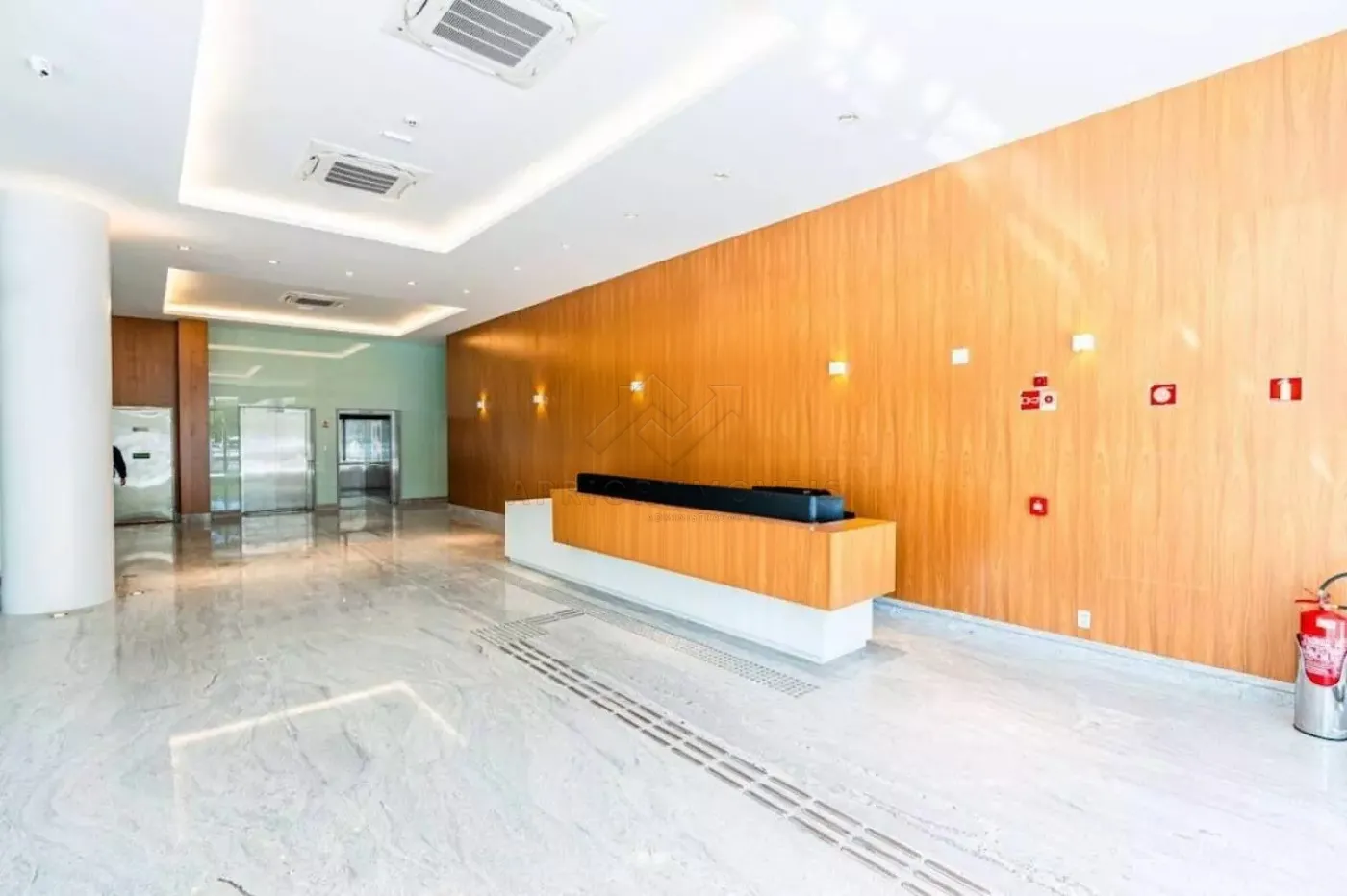 Alugar Comercial / Pr&eacute;dio em S&atilde;o Paulo R$ 557.271,00 - Foto 4