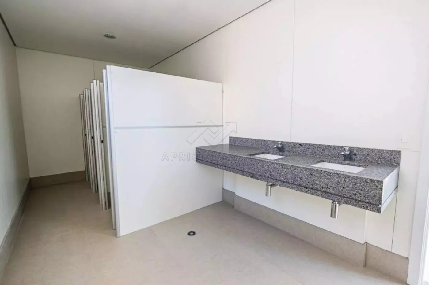 Alugar Comercial / Pr&eacute;dio em S&atilde;o Paulo R$ 557.271,00 - Foto 10