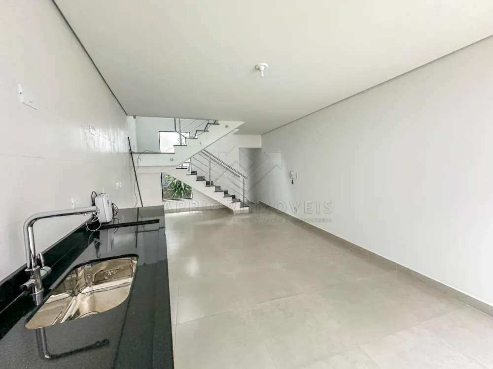 Alugar Casa / Sobrado em Santo Andr&eacute; R$ 8.000,00 - Foto 4