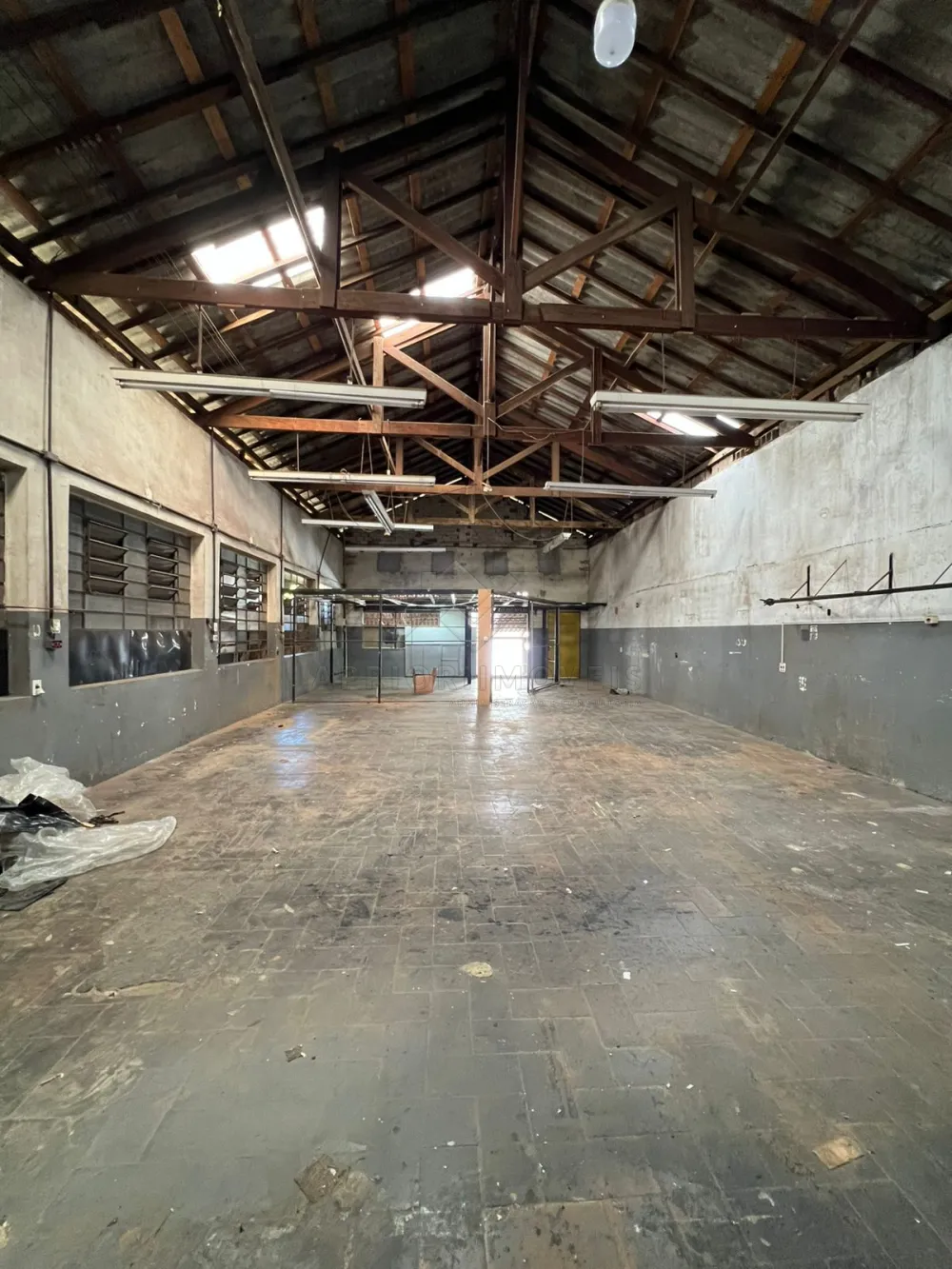 Alugar Comercial / Galp&atilde;o em S&atilde;o Bernardo do Campo R$ 6.000,00 - Foto 1