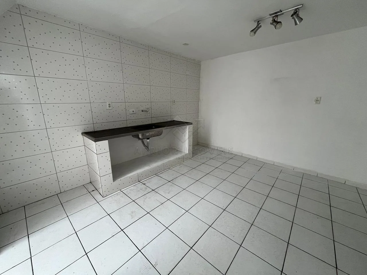 Alugar Casa / Casa em Santo Andr&eacute; R$ 1.900,00 - Foto 2