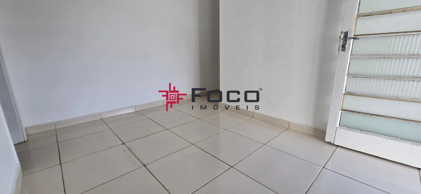 Alugar Casa / Padr&atilde;o em S&atilde;o Jos&eacute; dos Campos R$ 1.700,00 - Foto 6
