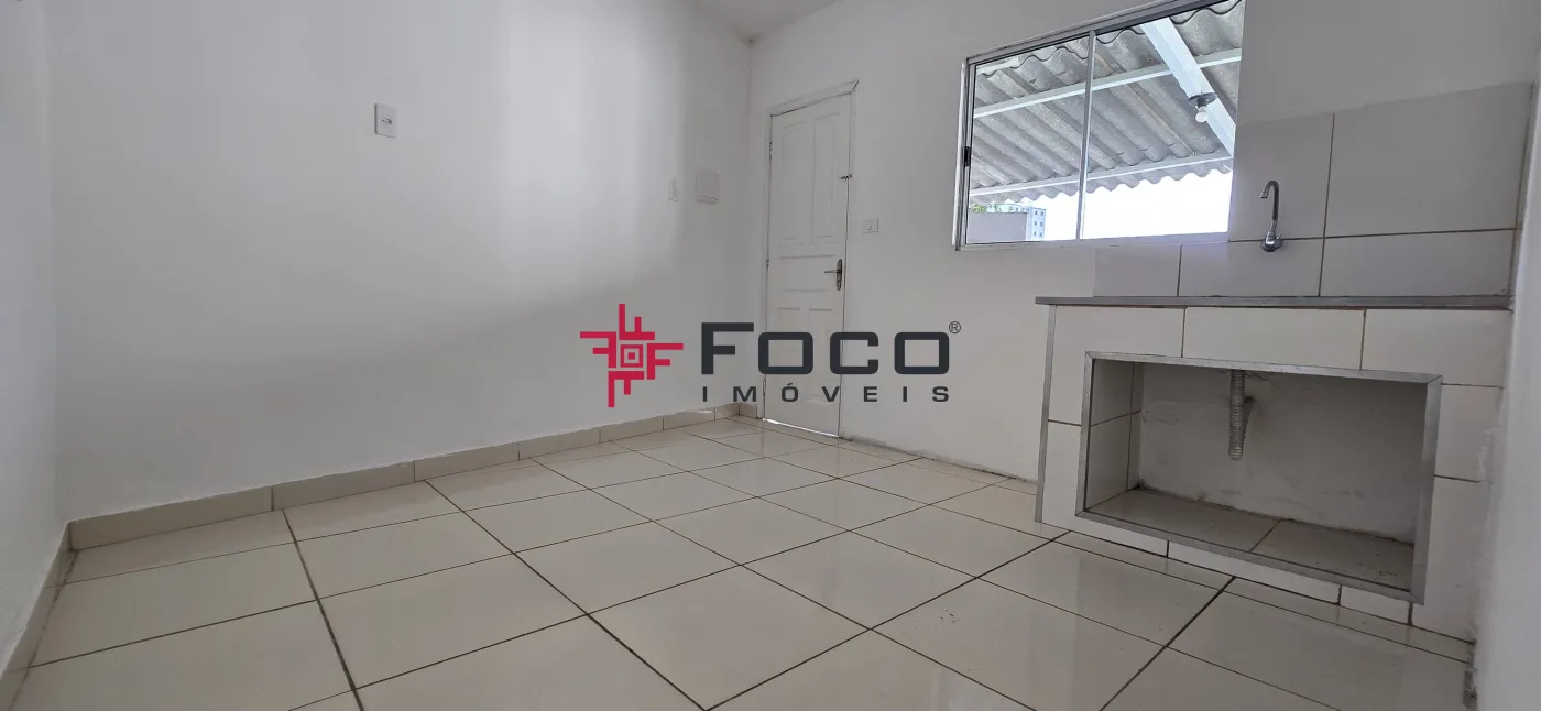 Alugar Casa / Padr&atilde;o em S&atilde;o Jos&eacute; dos Campos R$ 1.700,00 - Foto 11