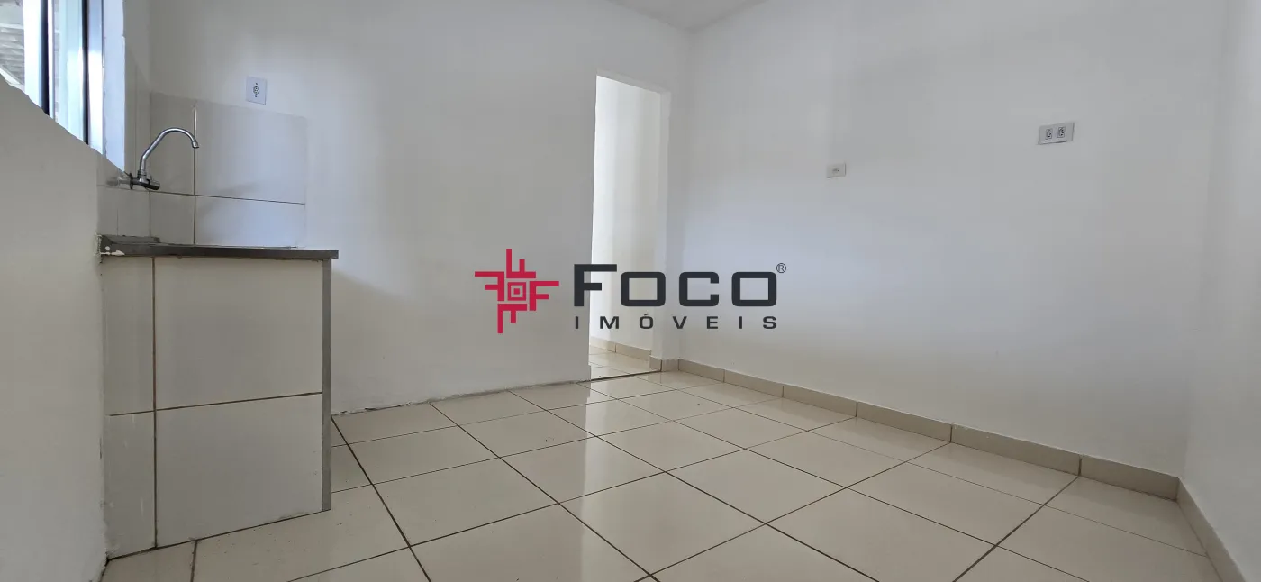 Alugar Casa / Padr&atilde;o em S&atilde;o Jos&eacute; dos Campos R$ 1.700,00 - Foto 13