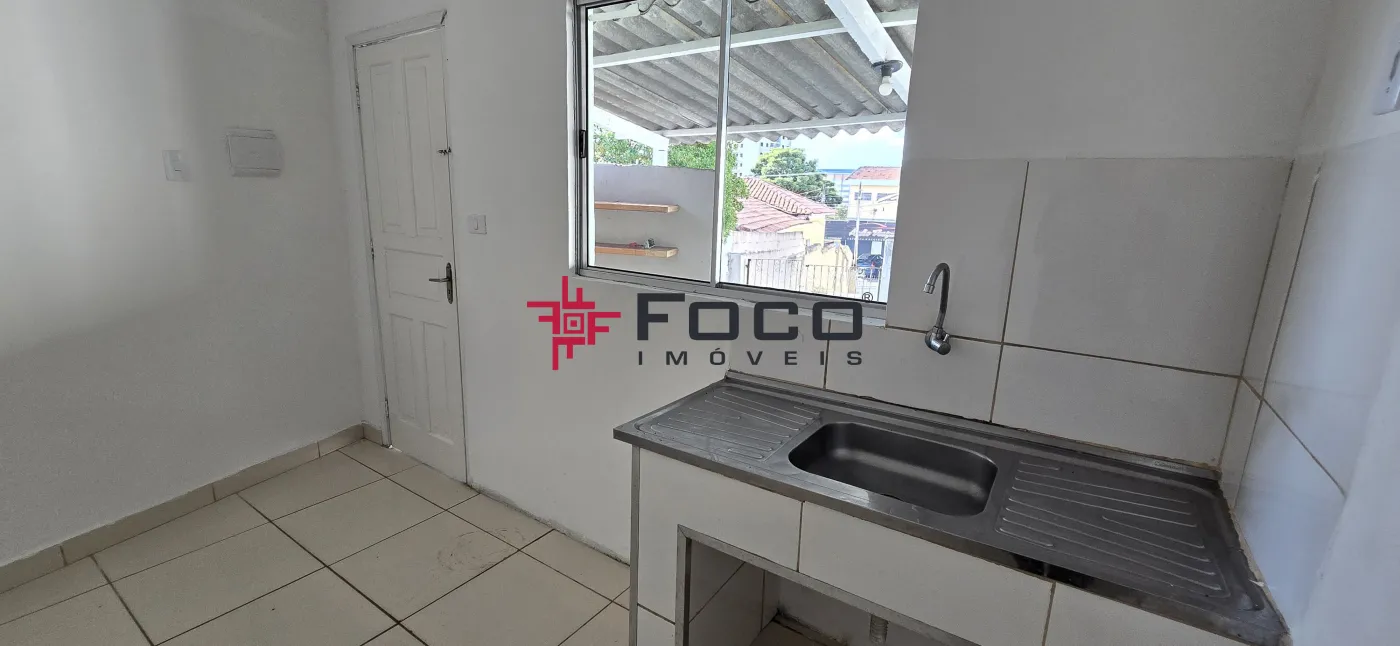 Alugar Casa / Padr&atilde;o em S&atilde;o Jos&eacute; dos Campos R$ 1.700,00 - Foto 14