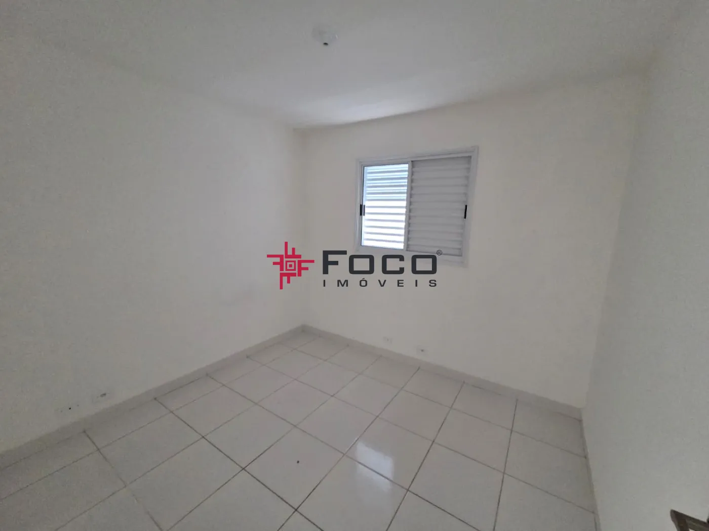 Alugar Casa / Condom&iacute;nio em S&atilde;o Jos&eacute; dos Campos R$ 2.200,00 - Foto 9