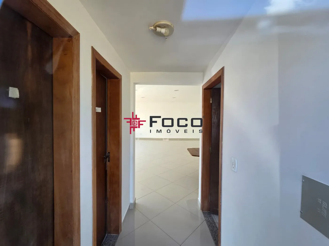 Alugar Casa / Condom&iacute;nio em S&atilde;o Jos&eacute; dos Campos R$ 2.200,00 - Foto 17