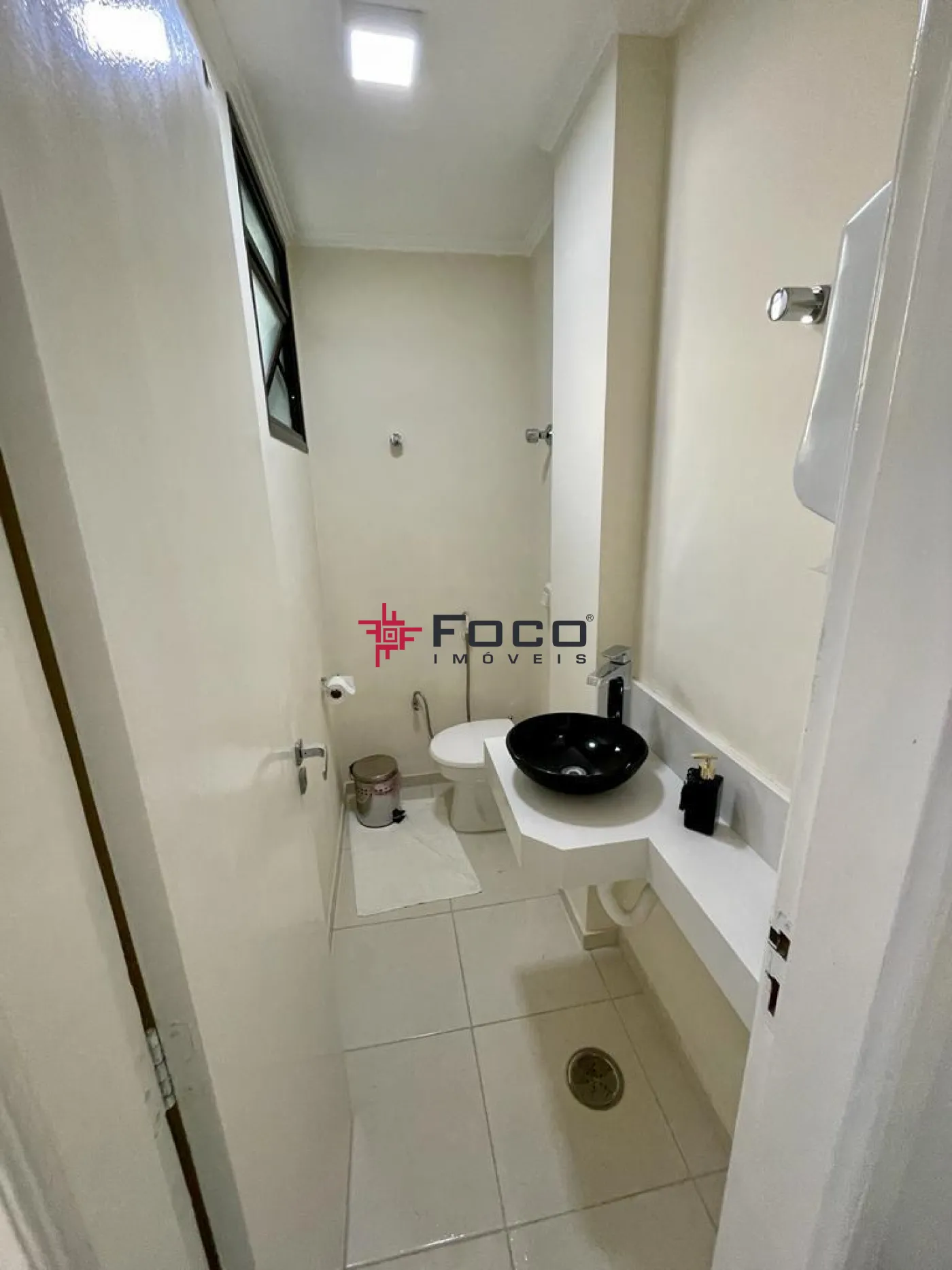 Comprar Comercial / Loja em S&atilde;o Jos&eacute; dos Campos R$ 295.000,00 - Foto 11