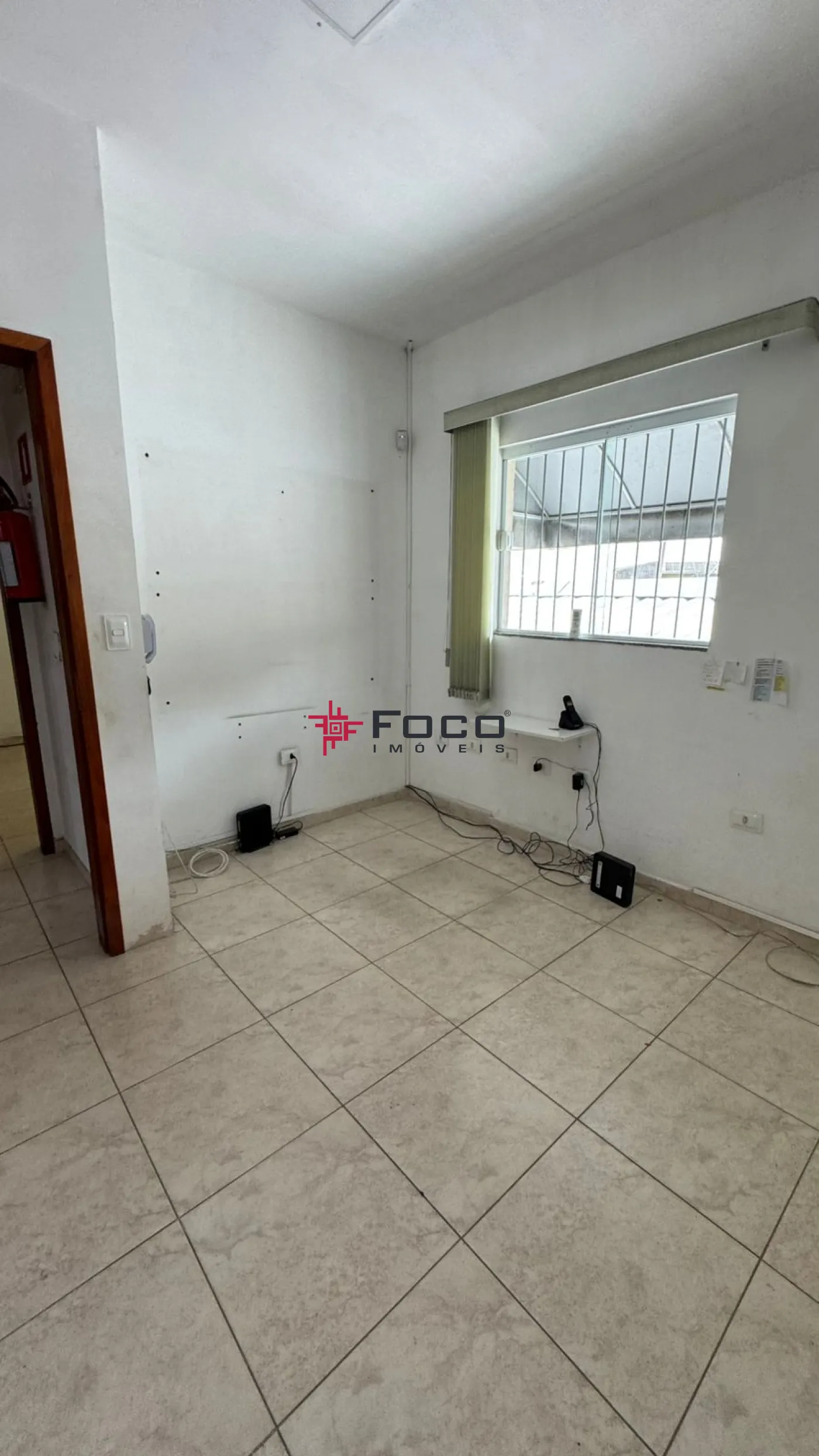 Alugar Comercial / Galp&atilde;o em S&atilde;o Jos&eacute; dos Campos R$ 6.500,00 - Foto 14
