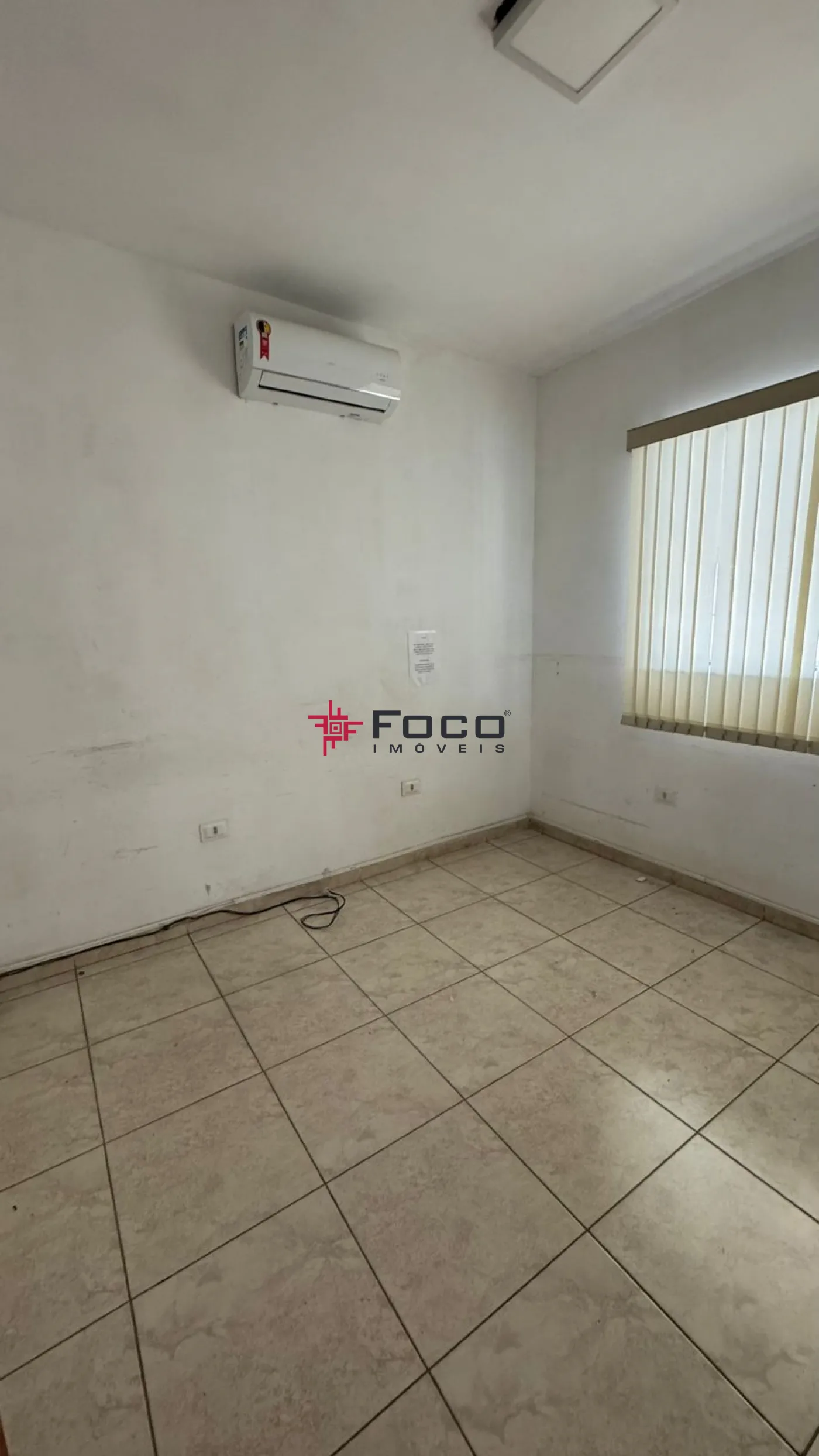 Alugar Comercial / Galp&atilde;o em S&atilde;o Jos&eacute; dos Campos R$ 6.500,00 - Foto 16