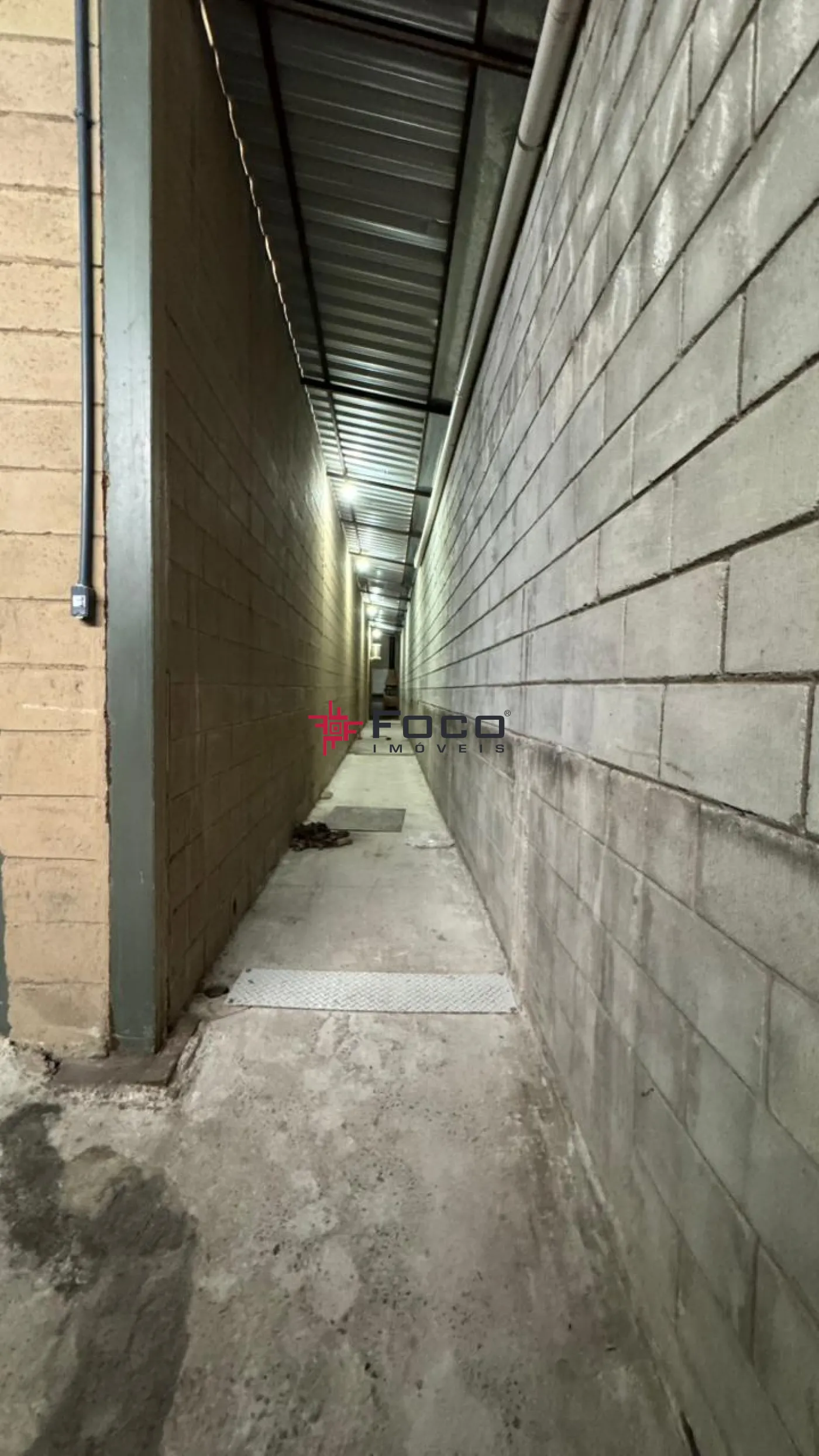 Alugar Comercial / Galp&atilde;o em S&atilde;o Jos&eacute; dos Campos R$ 6.500,00 - Foto 18