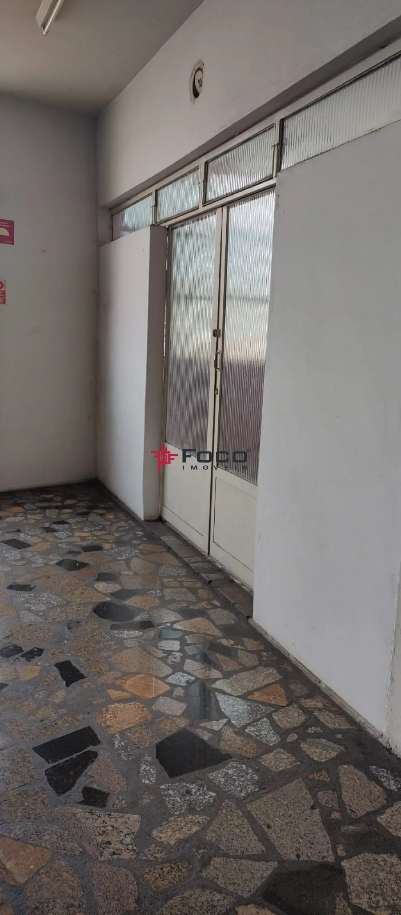 Alugar Comercial / Sala Comercial em S&atilde;o Jos&eacute; dos Campos R$ 700,00 - Foto 6