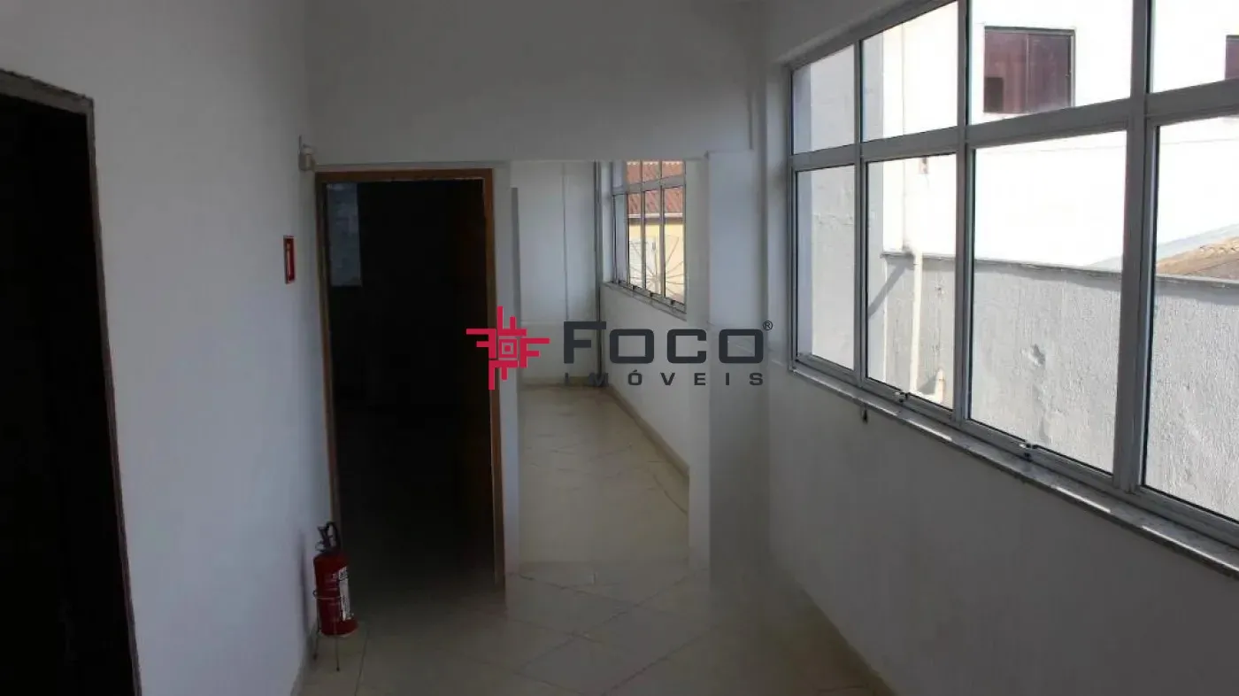 Alugar Comercial / Andar Corporativo em S&atilde;o Jos&eacute; dos Campos R$ 12.000,00 - Foto 2