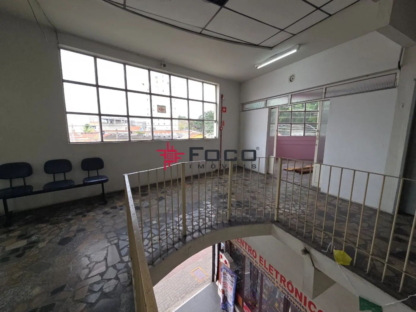 Alugar Comercial / Sala Comercial em S&atilde;o Jos&eacute; dos Campos R$ 600,00 - Foto 1