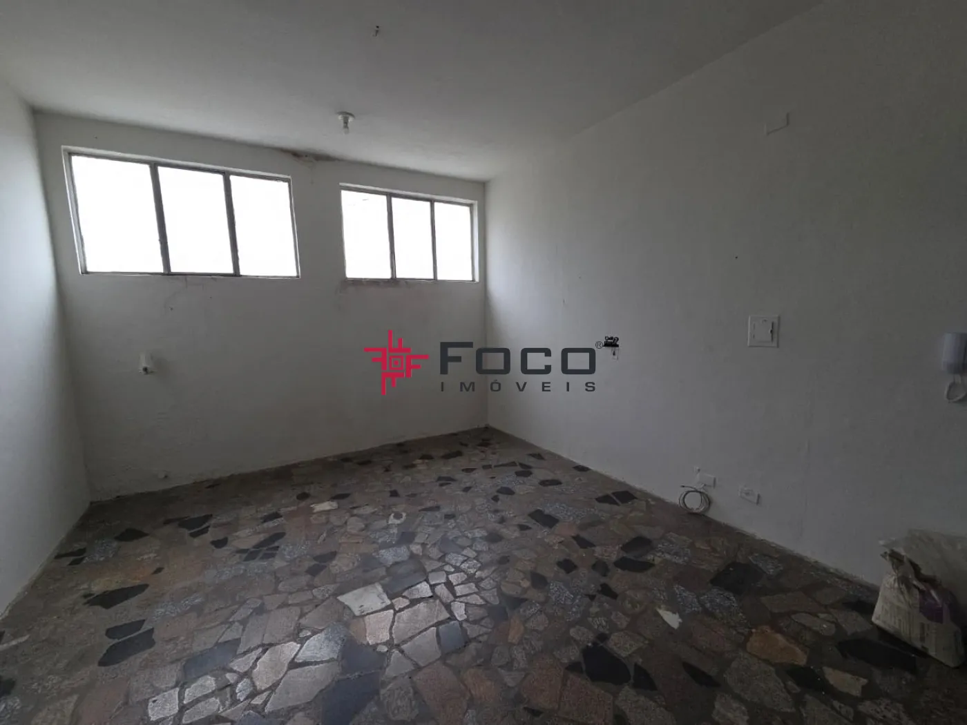 Alugar Comercial / Sala Comercial em S&atilde;o Jos&eacute; dos Campos R$ 600,00 - Foto 7